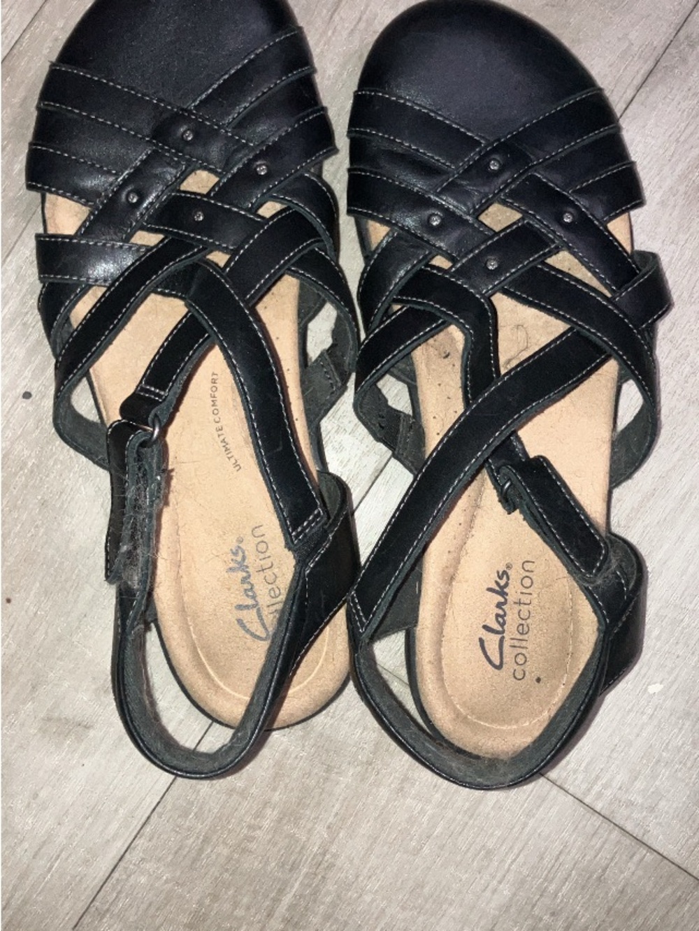 Clarks Black Strappy Women's Comfort Sandals